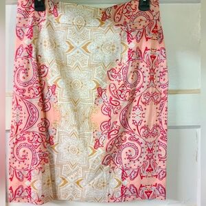 Patterned pencil skirt